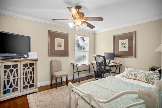 836 S Chateau Drive, Rogers, AR 72758