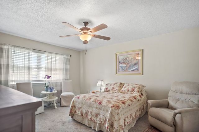 836 S Chateau Drive, Rogers, AR 72758