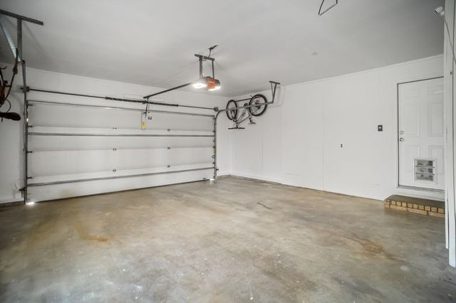 836 S Chateau Drive, Rogers, AR 72758