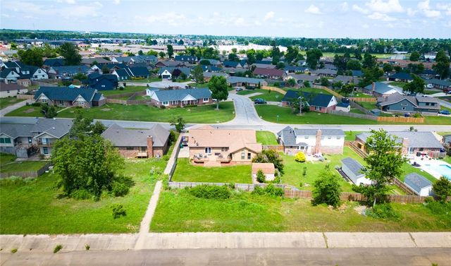 836 S Chateau Drive, Rogers, AR 72758