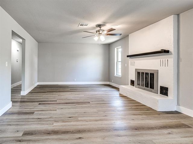 5704 Earl Drive, Shawnee, OK 74804