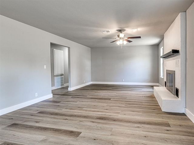 5704 Earl Drive, Shawnee, OK 74804