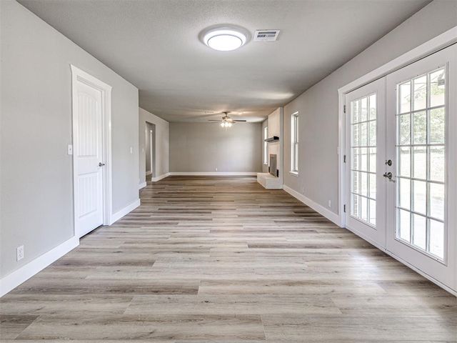 5704 Earl Drive, Shawnee, OK 74804