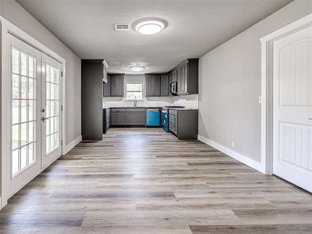 5704 Earl Drive, Shawnee, OK 74804