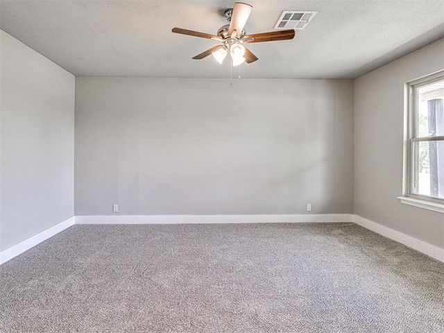 5704 Earl Drive, Shawnee, OK 74804