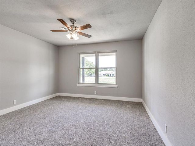 5704 Earl Drive, Shawnee, OK 74804