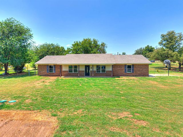 5704 Earl Drive, Shawnee, OK 74804