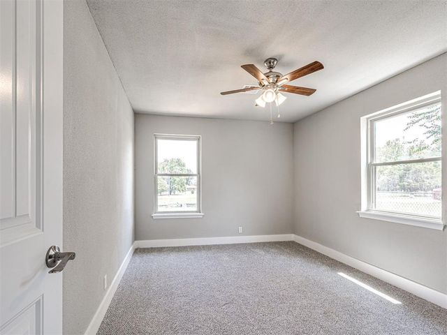 5704 Earl Drive, Shawnee, OK 74804