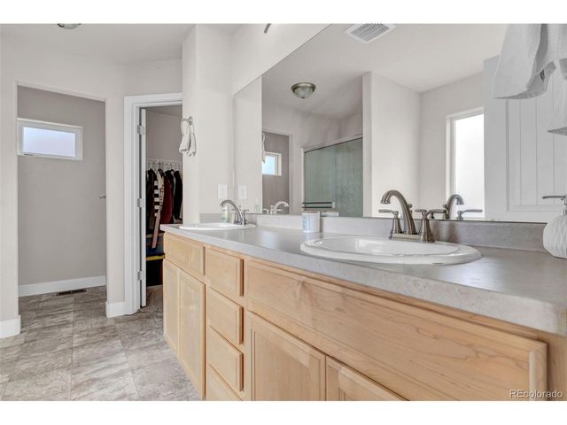 10512 18th St, Greeley, CO 80634