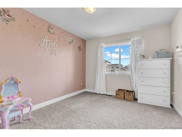 10512 18th St, Greeley, CO 80634