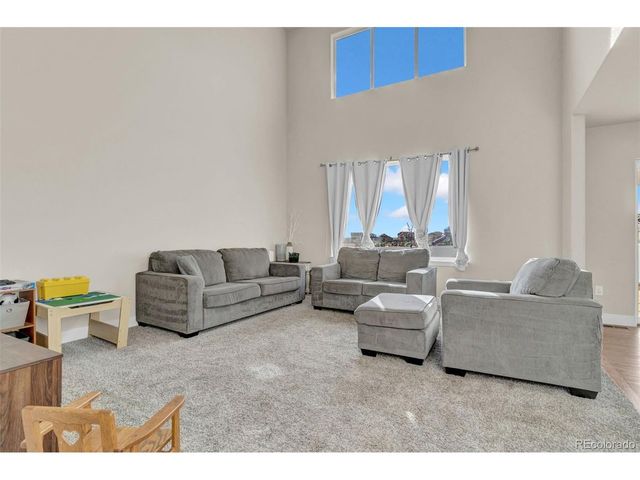 10512 18th St, Greeley, CO 80634