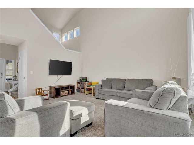 10512 18th St, Greeley, CO 80634