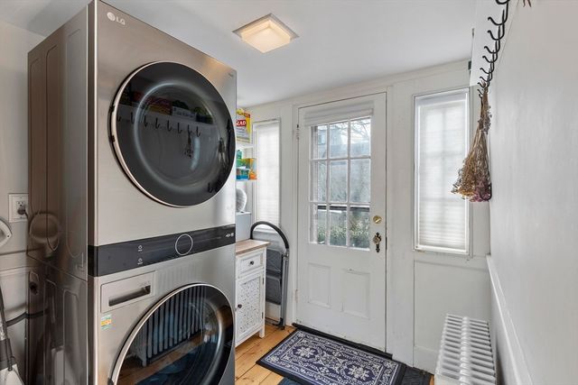 1 High St, Rockport, MA 01966
