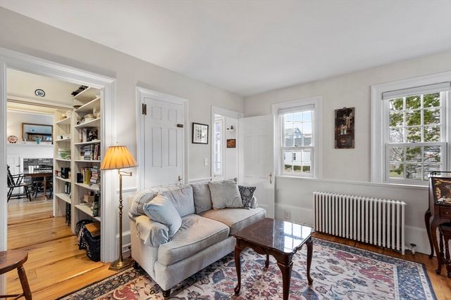 1 High St, Rockport, MA 01966