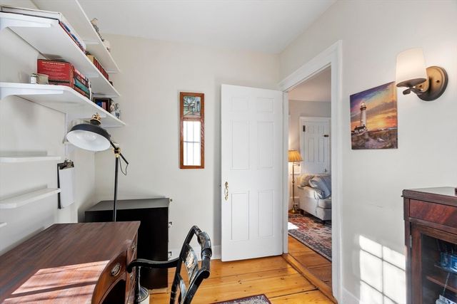 1 High St, Rockport, MA 01966