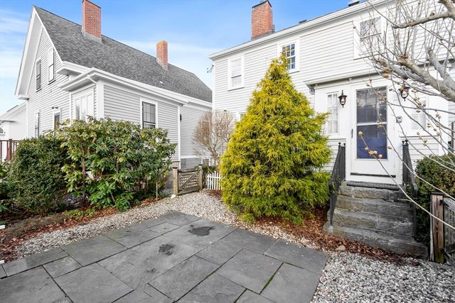 1 High St, Rockport, MA 01966