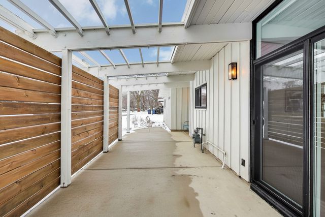 2649 Crawford Avenue, Evanston, IL 60201