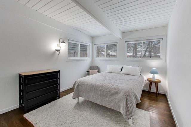 2649 Crawford Avenue, Evanston, IL 60201