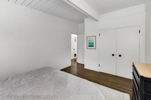 2649 Crawford Avenue, Evanston, IL 60201