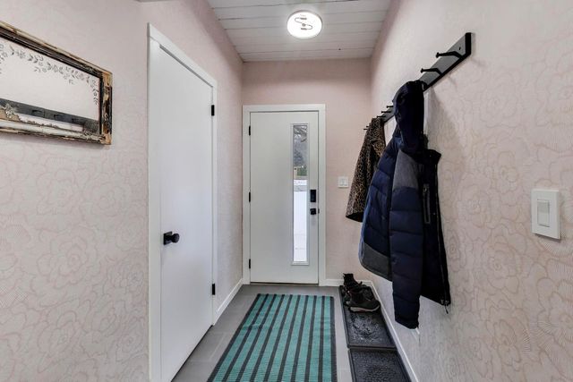 2649 Crawford Avenue, Evanston, IL 60201