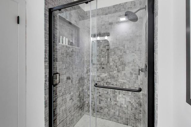 2649 Crawford Avenue, Evanston, IL 60201