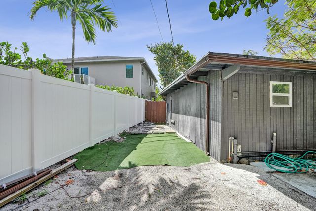 711 SW 17th Street 2, Fort Lauderdale, FL 33315