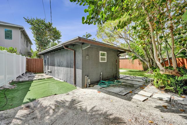 711 SW 17th Street 2, Fort Lauderdale, FL 33315