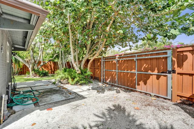 711 SW 17th Street 2, Fort Lauderdale, FL 33315