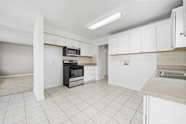 131 E 21st Street, Costa Mesa, CA 92627