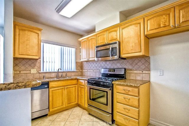 131 E 21st Street, Costa Mesa, CA 92627