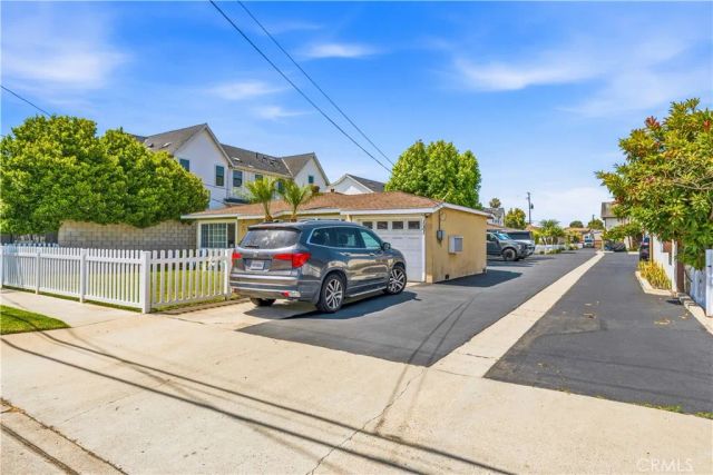 131 E 21st Street, Costa Mesa, CA 92627