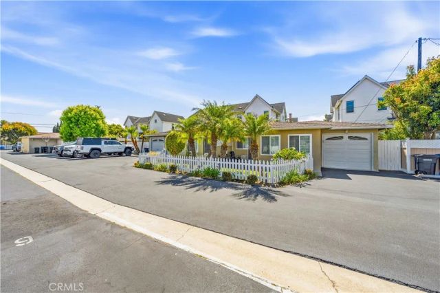 131 E 21st Street, Costa Mesa, CA 92627