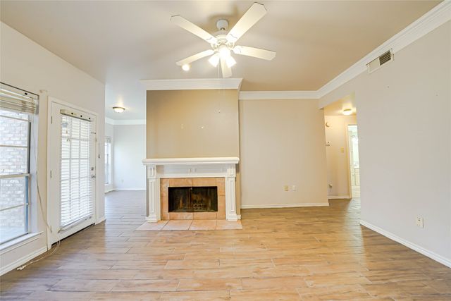 3550 Country Square Drive 411, Carrollton, TX 75006