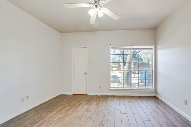 3550 Country Square Drive 411, Carrollton, TX 75006