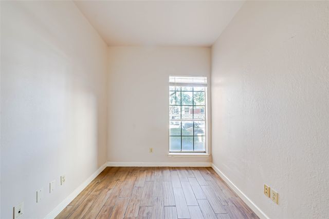 3550 Country Square Drive 411, Carrollton, TX 75006