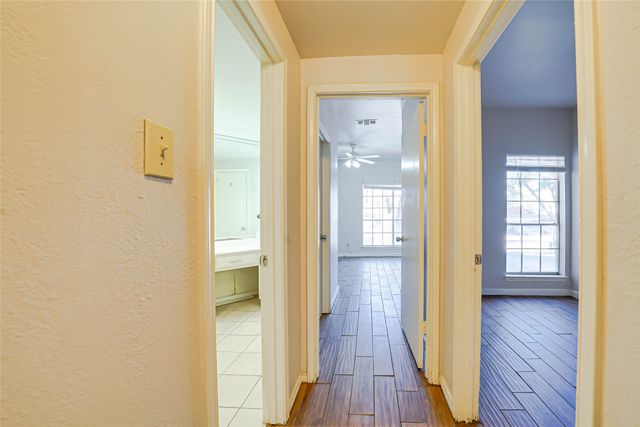 3550 Country Square Drive 411, Carrollton, TX 75006