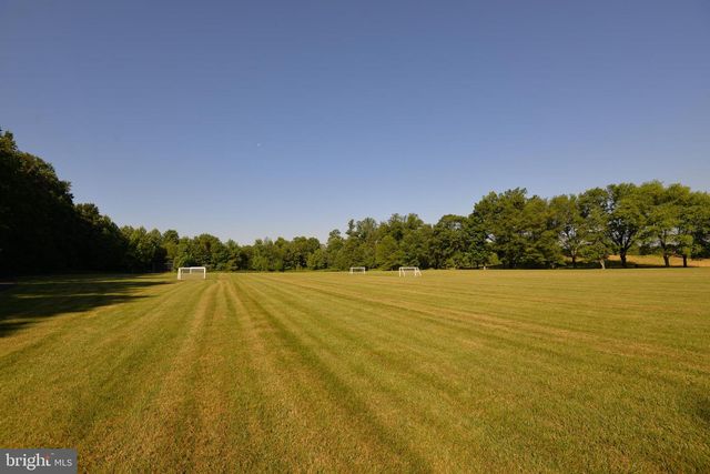 3901 DAYSTAR DR, Doylestown, PA 18902