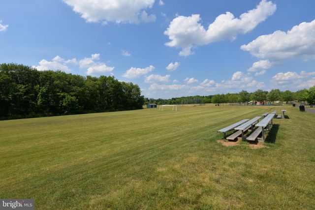 3901 DAYSTAR DR, Doylestown, PA 18902