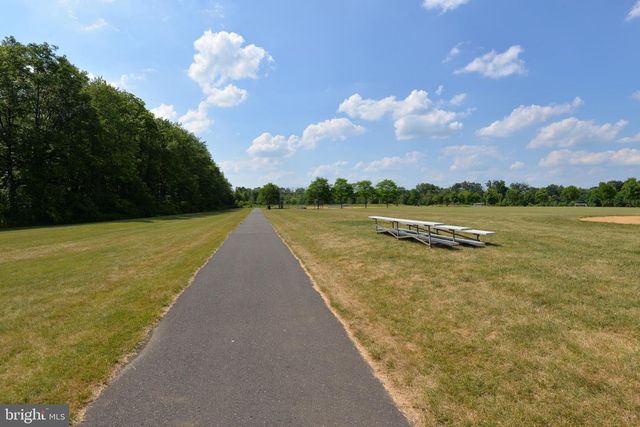 3901 DAYSTAR DR, Doylestown, PA 18902