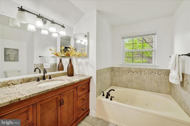 3901 DAYSTAR DR, Doylestown, PA 18902