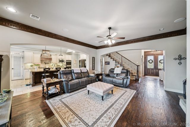 6381 N Locust Lane, Owasso, OK 74055