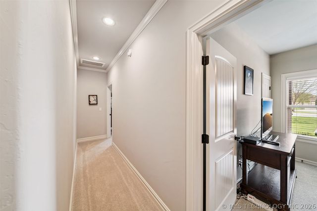 6381 N Locust Lane, Owasso, OK 74055