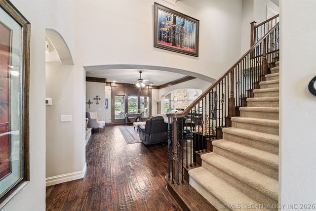 6381 N Locust Lane, Owasso, OK 74055