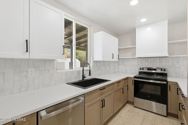 4221 E 31st Street, Tucson, AZ 85711