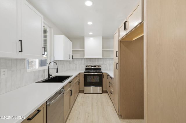 4221 E 31st Street, Tucson, AZ 85711