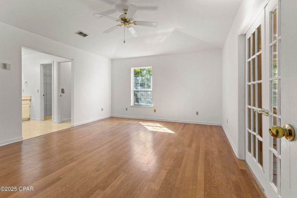 Image 13 of property listing at 333 Moonlight Bay Drive, Panama City Beach, FL 32407