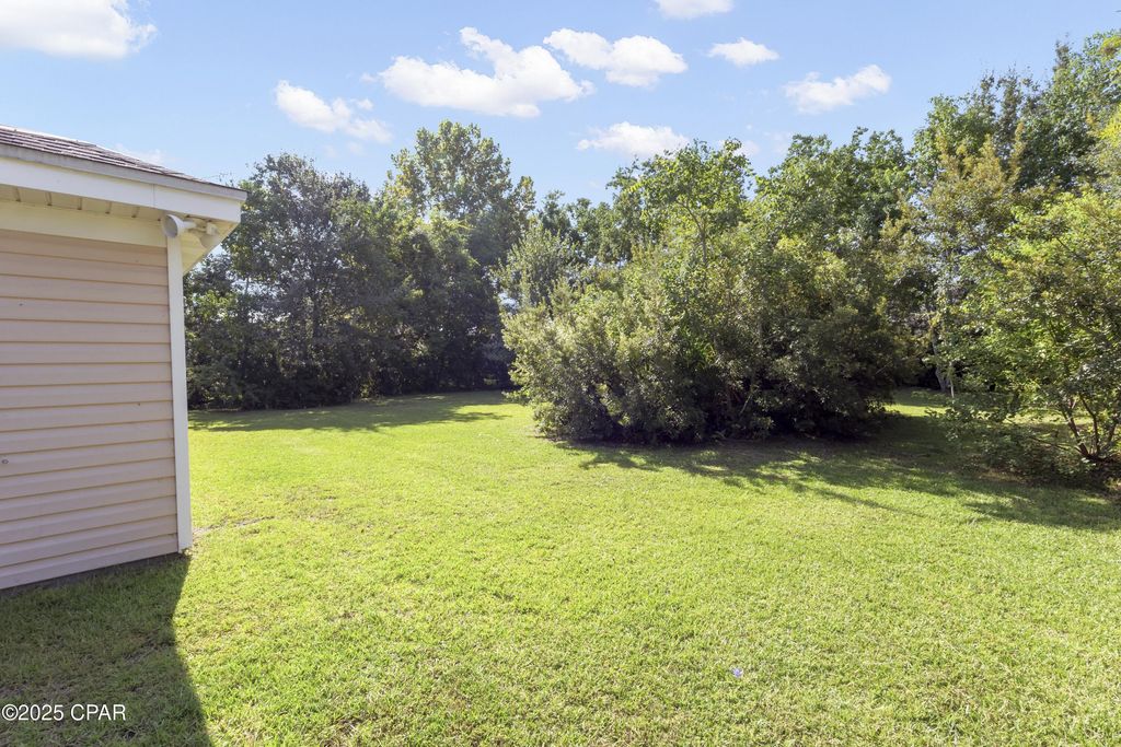 Image 16 of property listing at 333 Moonlight Bay Drive, Panama City Beach, FL 32407