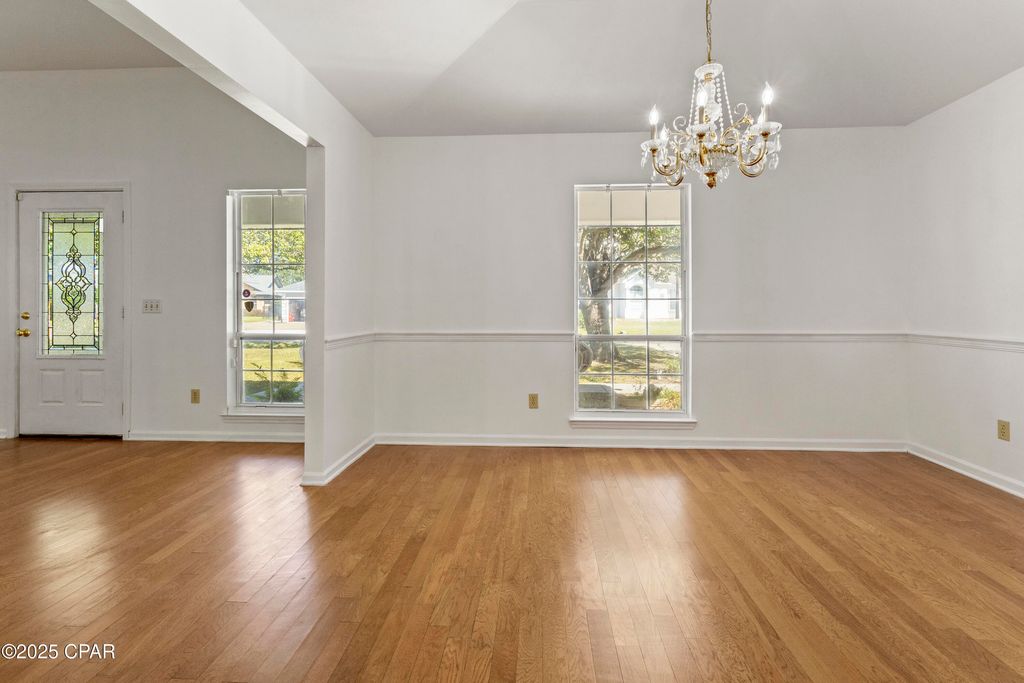 Image 5 of property listing at 333 Moonlight Bay Drive, Panama City Beach, FL 32407