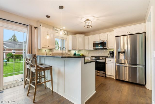 1319 Parkdale Drive, Dover, OH 44622