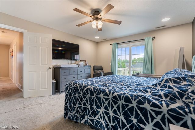 1319 Parkdale Drive, Dover, OH 44622